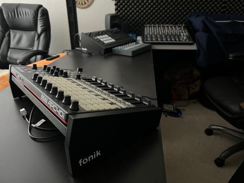 Customer photo review of Original Stand For Elektron Analog RYTM MK2 / FOUR MK2