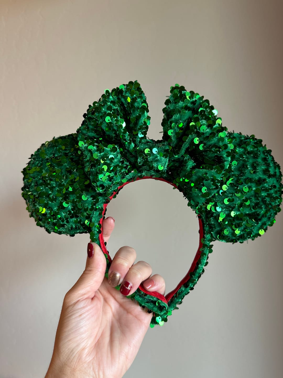 Customer photo review of Emerald Green Sequin on Velvet