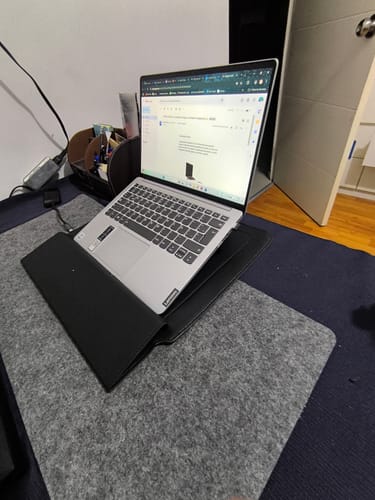 Customer photo review of Funda Notebook Smart Case