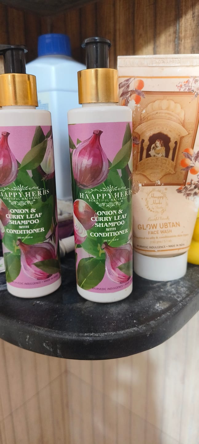 Customer photo review of Onion & Curry Leaf Shampoo With Conditioner