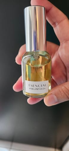Customer photo review of M185 Inspirado en: Lipstick On - Maison Martin Margiela