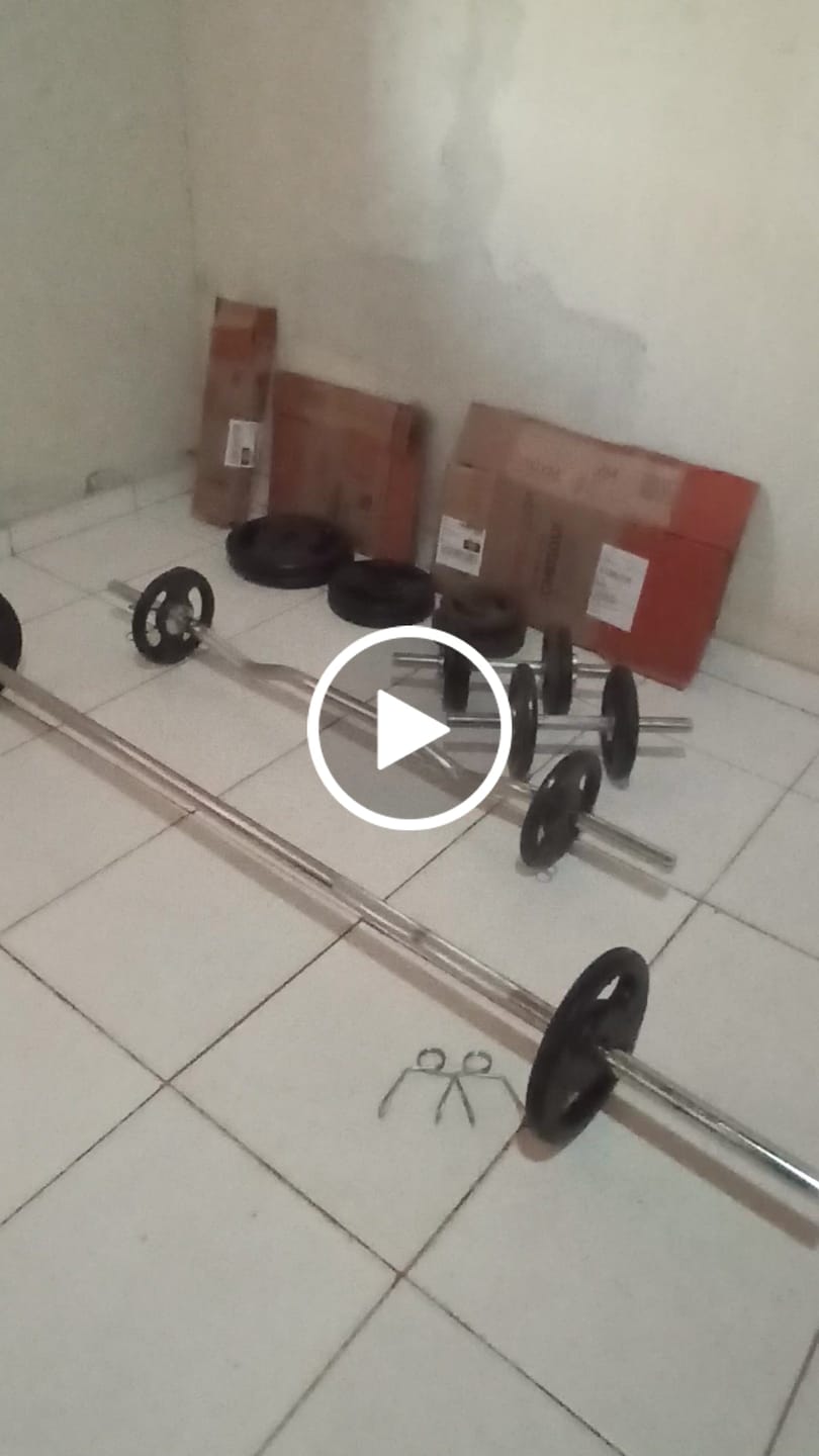 Customer video review of Kit Treino Com Par Halteres Barra 40cm + 20kg Anilhas Pintadas