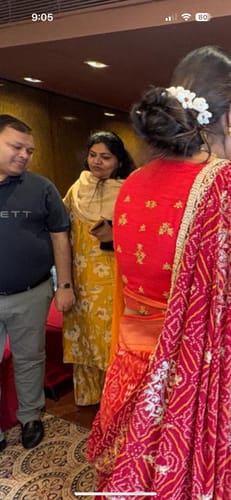 Customer photo review of Effortless Messy Bun