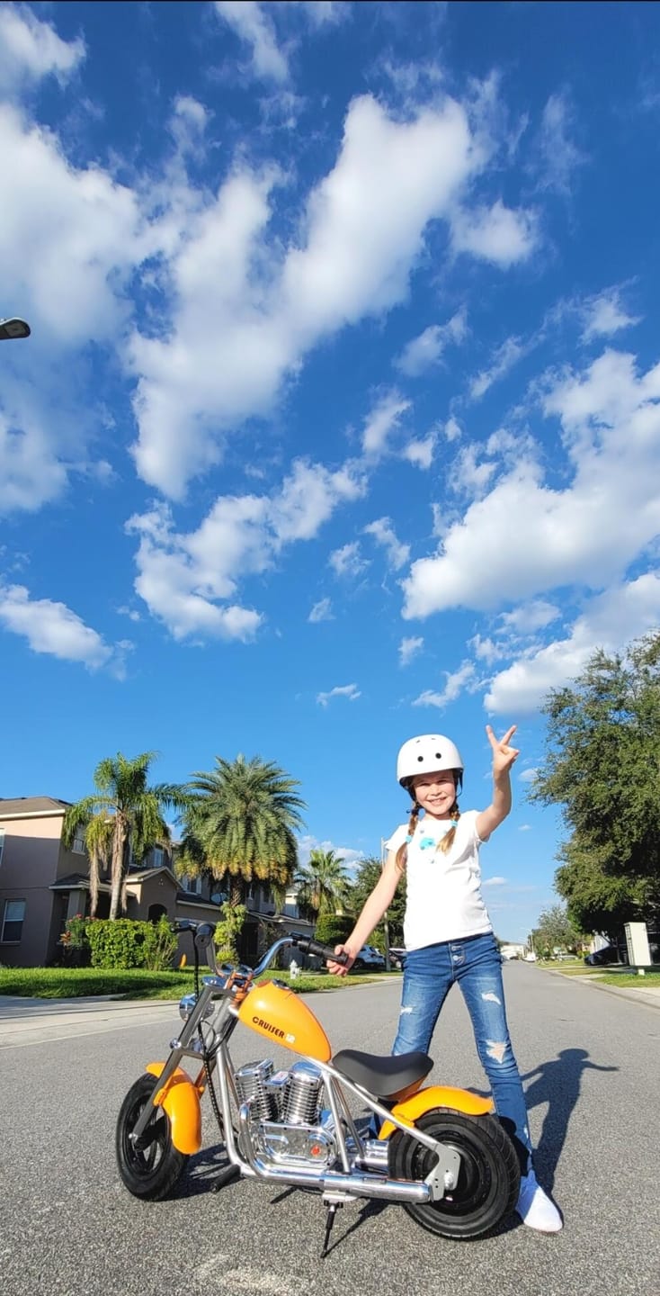 Customer photo review of Cruiser 12 Plus (With APP)