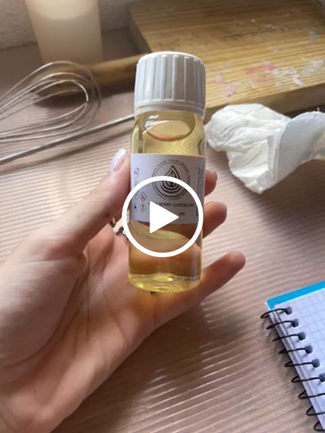 Customer video review of Fragancia WILD BERRY CHEESCAKE