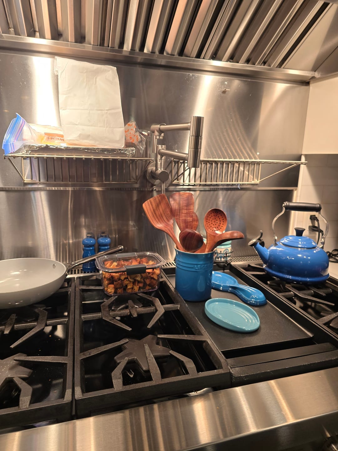 Customer photo review of Teak Wooden Utensil Set