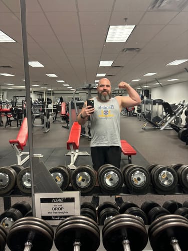 Customer photo review of BRODELO Tank Top