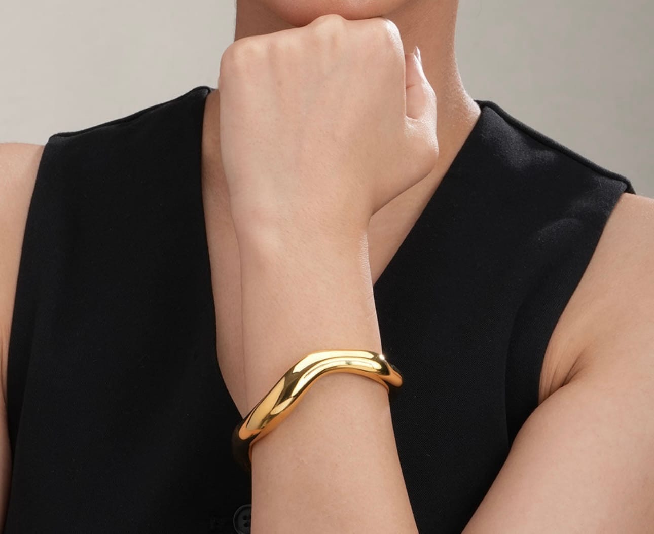 Customer photo review of Curved Chic Gold Bracelet