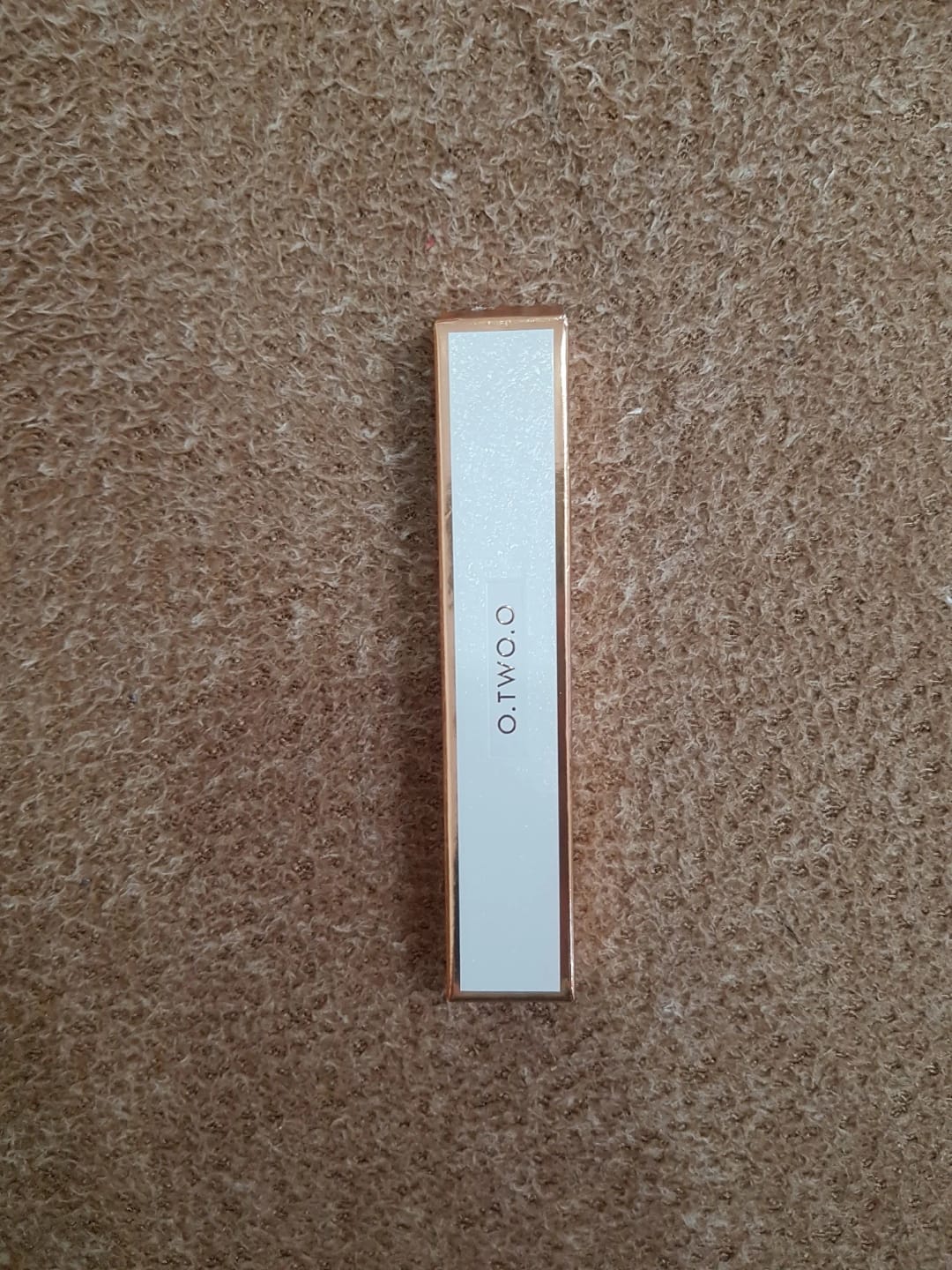 Customer photo review of O.TWO.O GOLD EMBROIDERY EYELINER