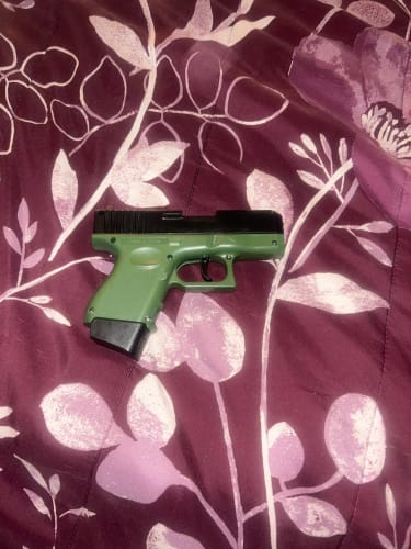 Customer photo review of Glock G26 Auto Shell Ejection Toy Gun