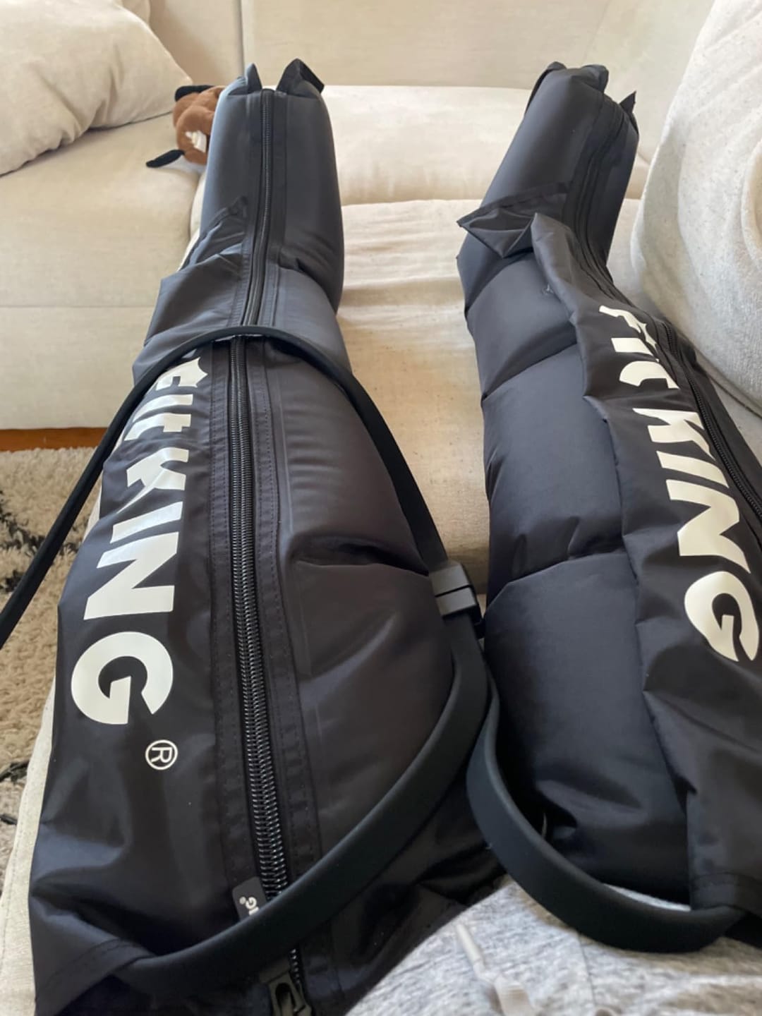 Customer photo review of Þrýstinuddtæki (Air Compression Therapy)