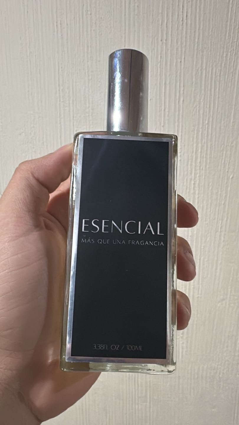 Customer photo review of H224 Inspirado en: Layton - Parfums de Marly