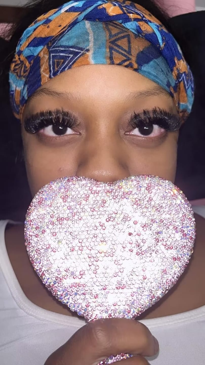 Customer photo review of Self Fanning Lash