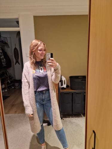 Customer photo review of Vest Josje Taupe