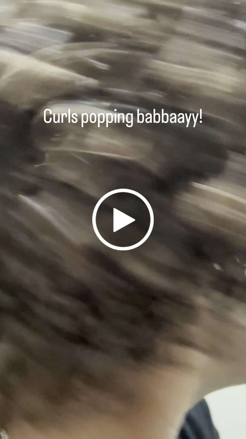 Customer video review of ARIIMODA CURL BRUSH