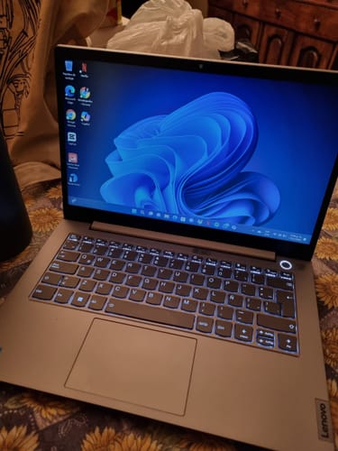 Customer photo review of Laptop Lenovo ThinkBook 14" FHD - Intel Core i5-1135G7, 8GB RAM, 256GB SSD 20VD01MWGJ