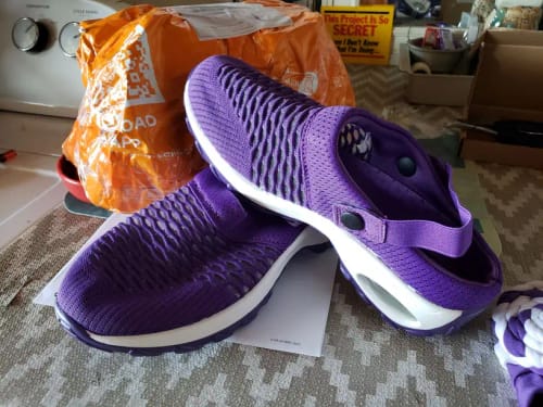 Customer photo review of ⭐Last Day Sale 50% OFF⭐Orthopedic Clogs With Air Cushion Support to Reduce Back and Knee Pressure