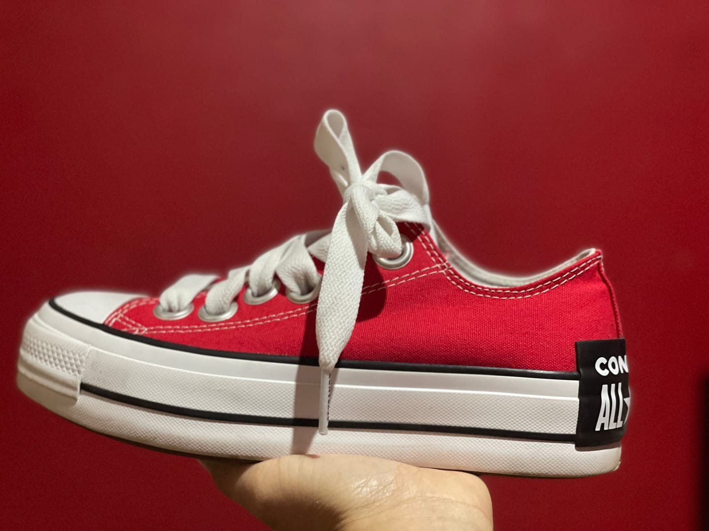 Customer photo review of Zapatilla Converse Chuck Taylor Lift Sketch Mujer Rojo