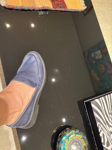 Customer photo review of Mocassim Couro Azul Marinho