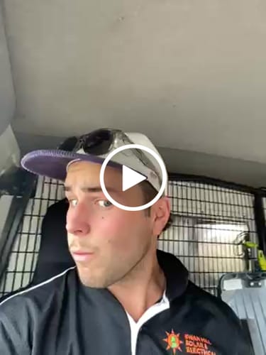 Customer video review of Raptors Retro Lid