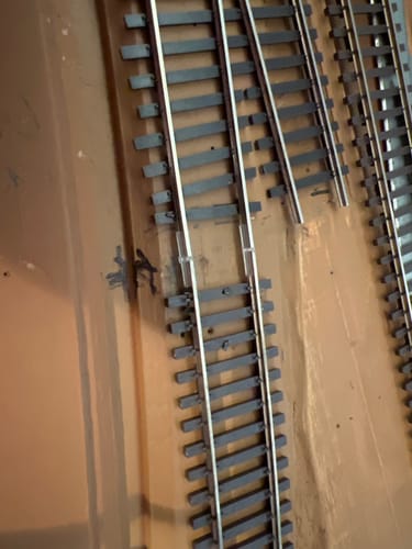 Customer photo review of WalthersTrack 948-83104 Code 83 or 100 Insulated Rail Joiners -- pkg(24),  HO