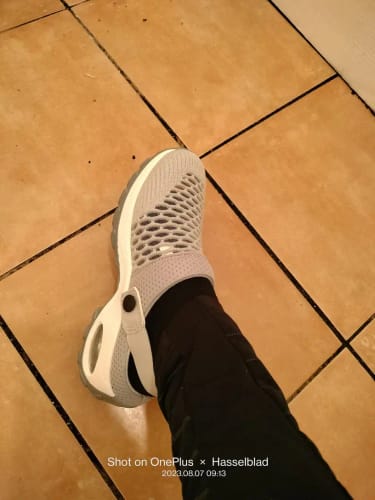 Customer photo review of ⭐Last Day Sale 50% OFF⭐Orthopedic Clogs With Air Cushion Support to Reduce Back and Knee Pressure