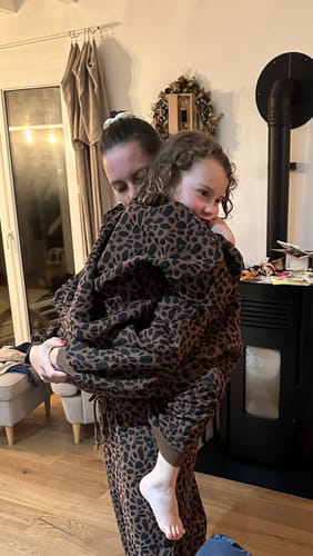 Customer photo review of COMFY SET LEOPARD COFFEE MUM