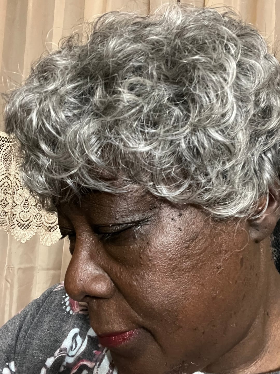 Customer photo review of Vanessa Fashion Wig Synthetic Hair Wig - IADA