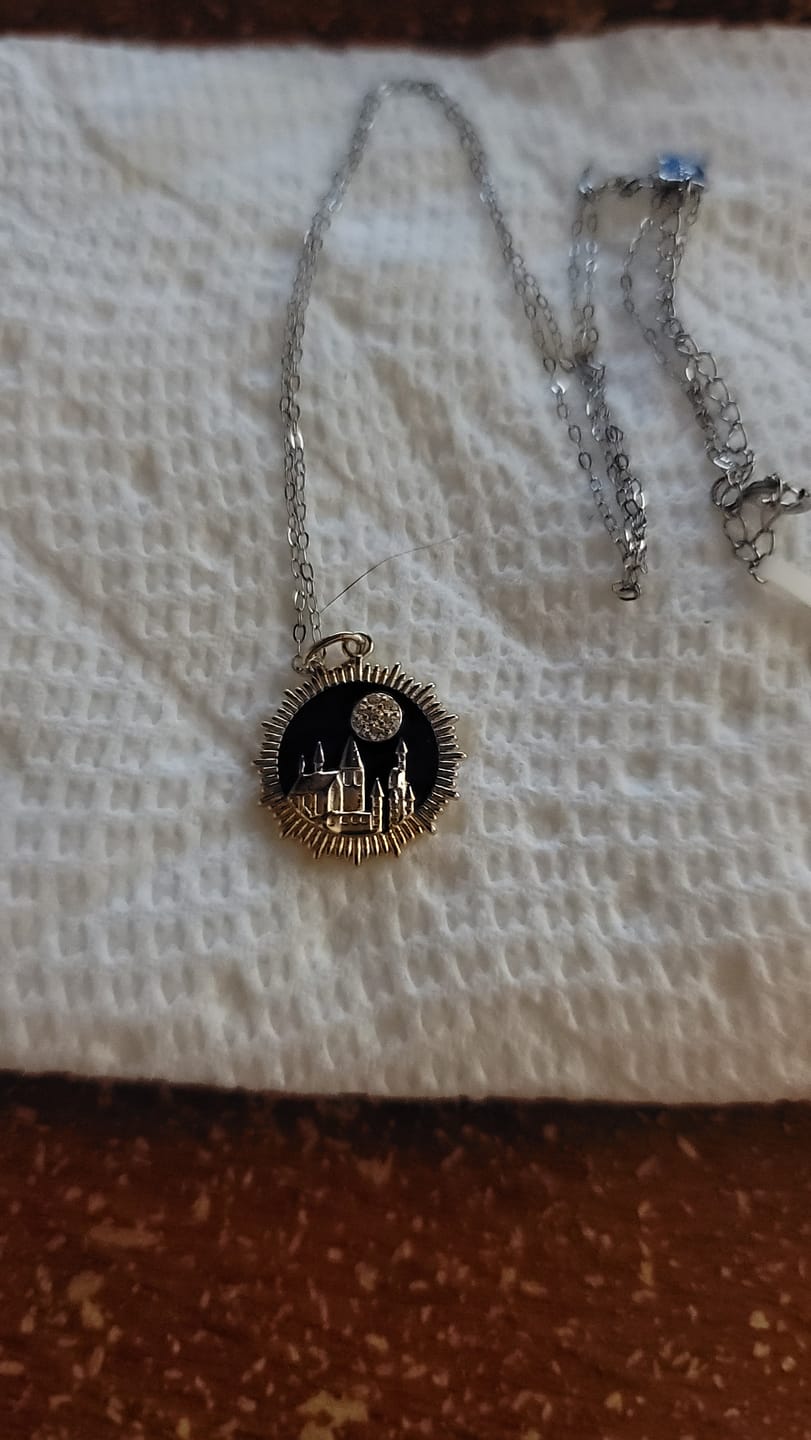 Customer photo review of Surprise Jewelry Candle
