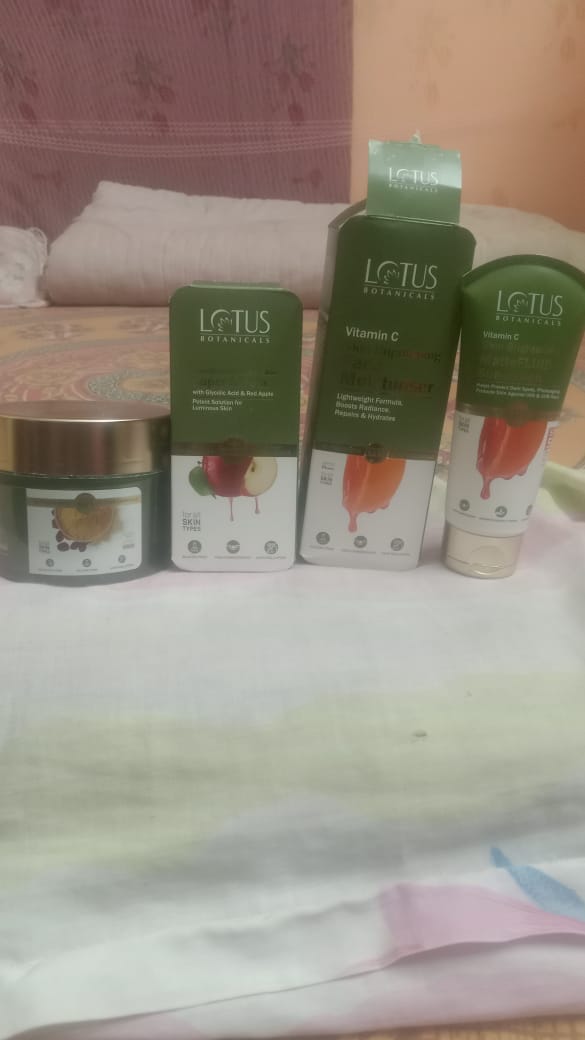 Customer photo review of GlycoBoost Radiant Skin Super Serum