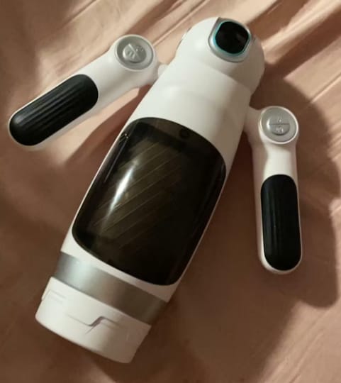 Customer photo review of Rodent 7 Pro-Extend Masturbation Cup - Enhanced Thrusting and Vibration for a Realistic Experience