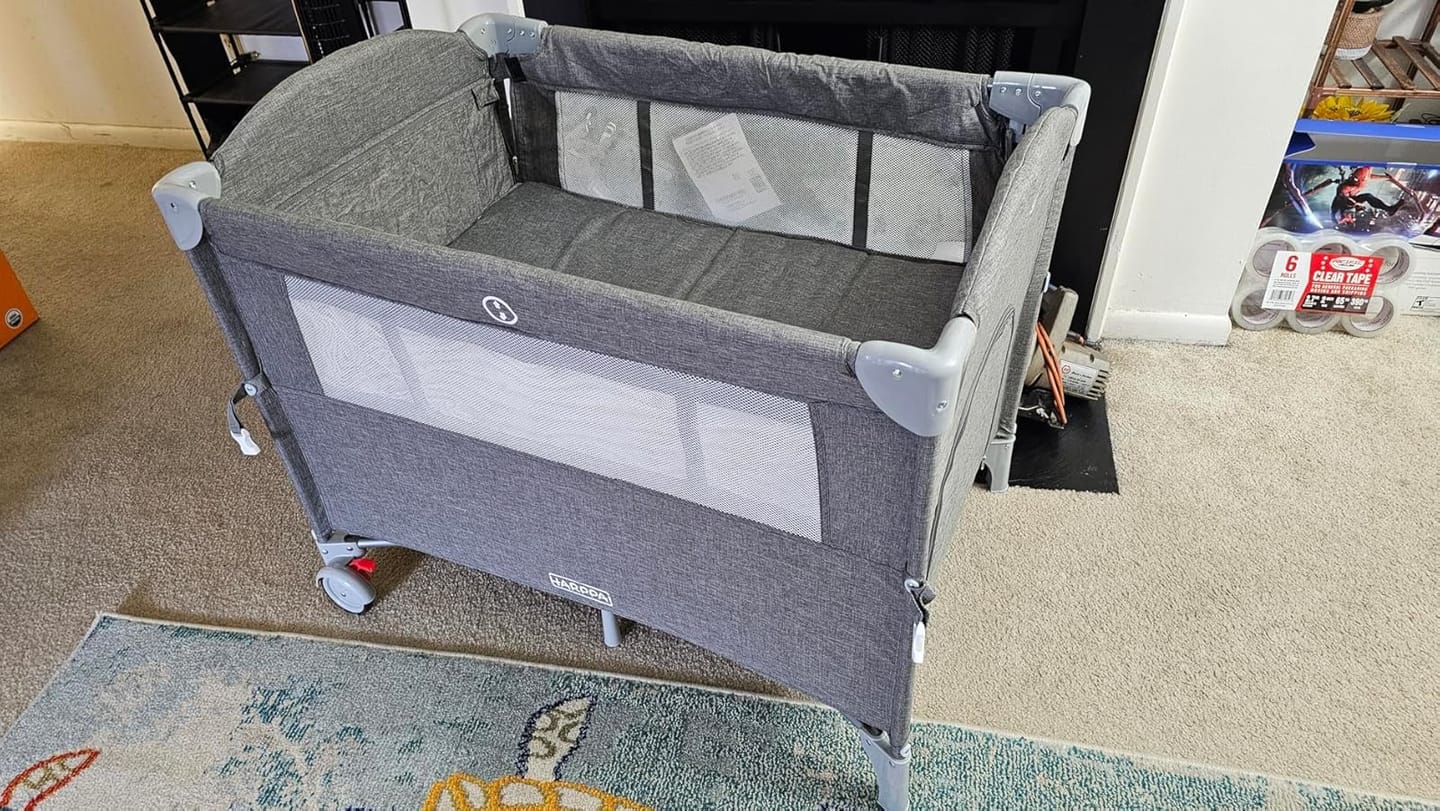 Customer photo review of HARPPA Saimia | 5-in-1 Pack and Play Baby Bassinet & Playard