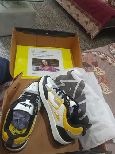 Customer photo review of DYNO White black yellow Men's casual sneaker