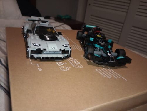 Customer photo review of LEGO Mercedes-AMG F1 W12 E Performance y Mercedes-AMG Project One