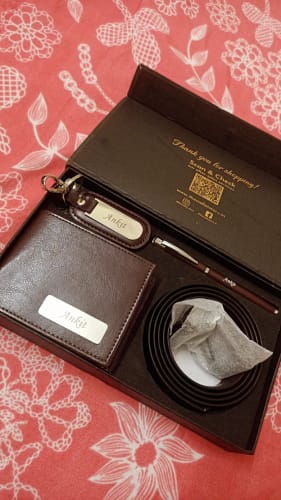 Customer photo review of Personalized Wallet, Keychain, Pen & Belt Gift Set for Men