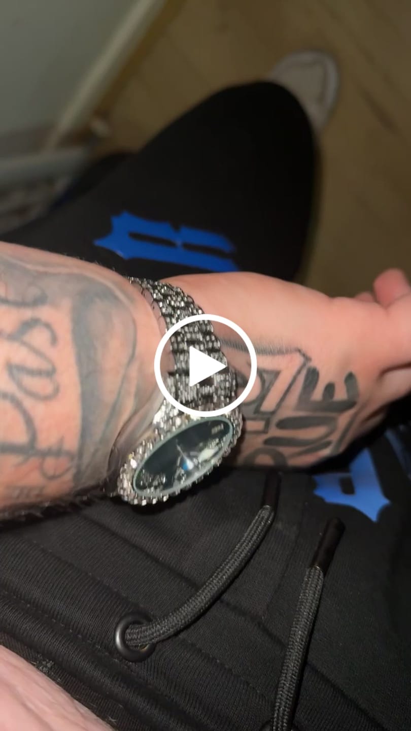 Customer video review of Sapphire Numeral Dial Diamond Simulant Watch - Silver