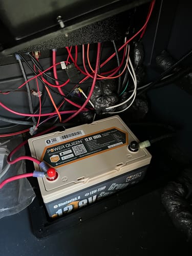 Customer photo review of Power Queen 12V 100Ah Group 24 Smart Deep Cycle Lithium Battery