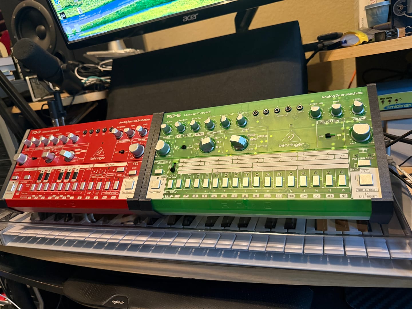 Customer photo review of Behringer TD-3 Patterns Vol.1