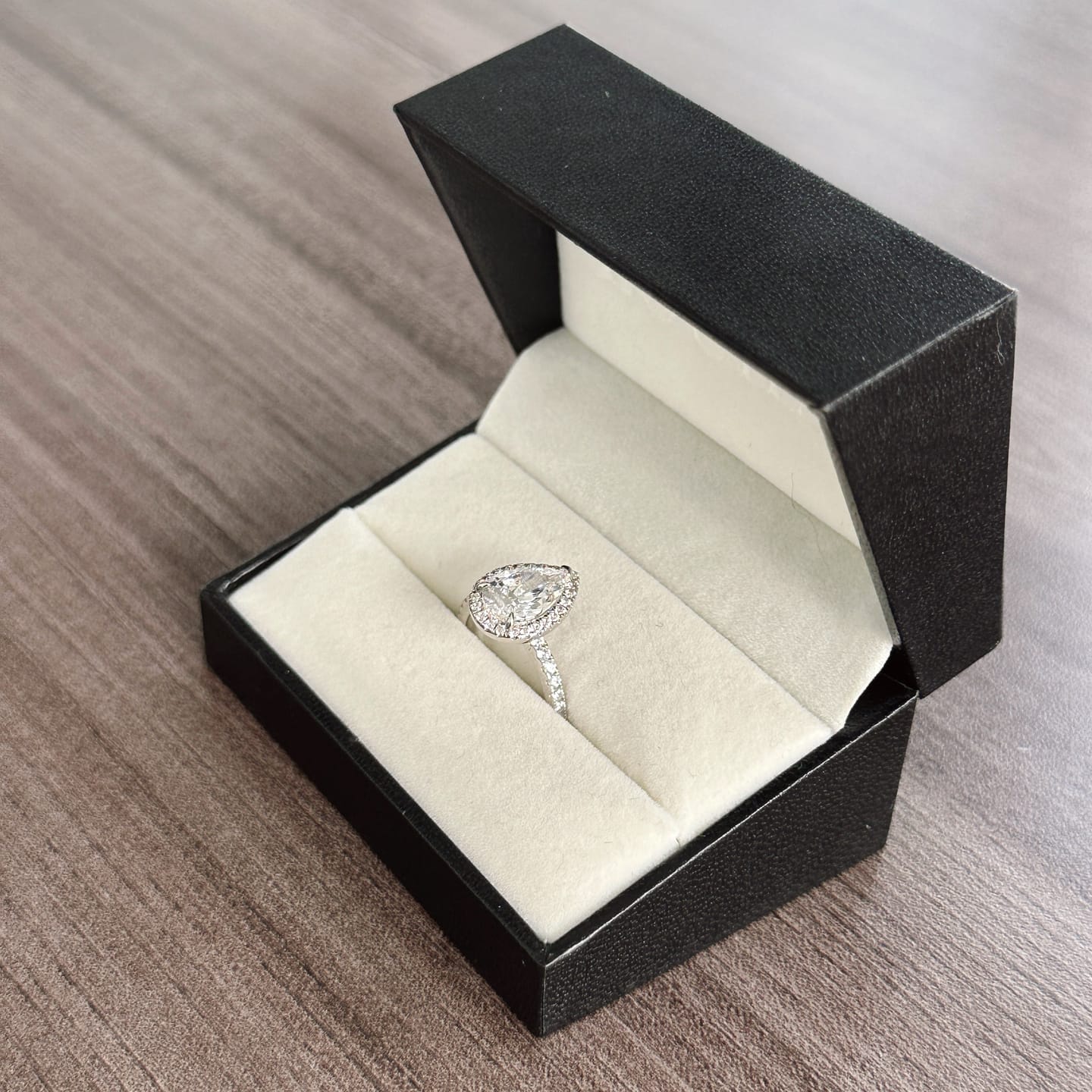 Customer photo review of S925 Moissanite 2.5 Carat Halo Pear Cut Engagement Ring