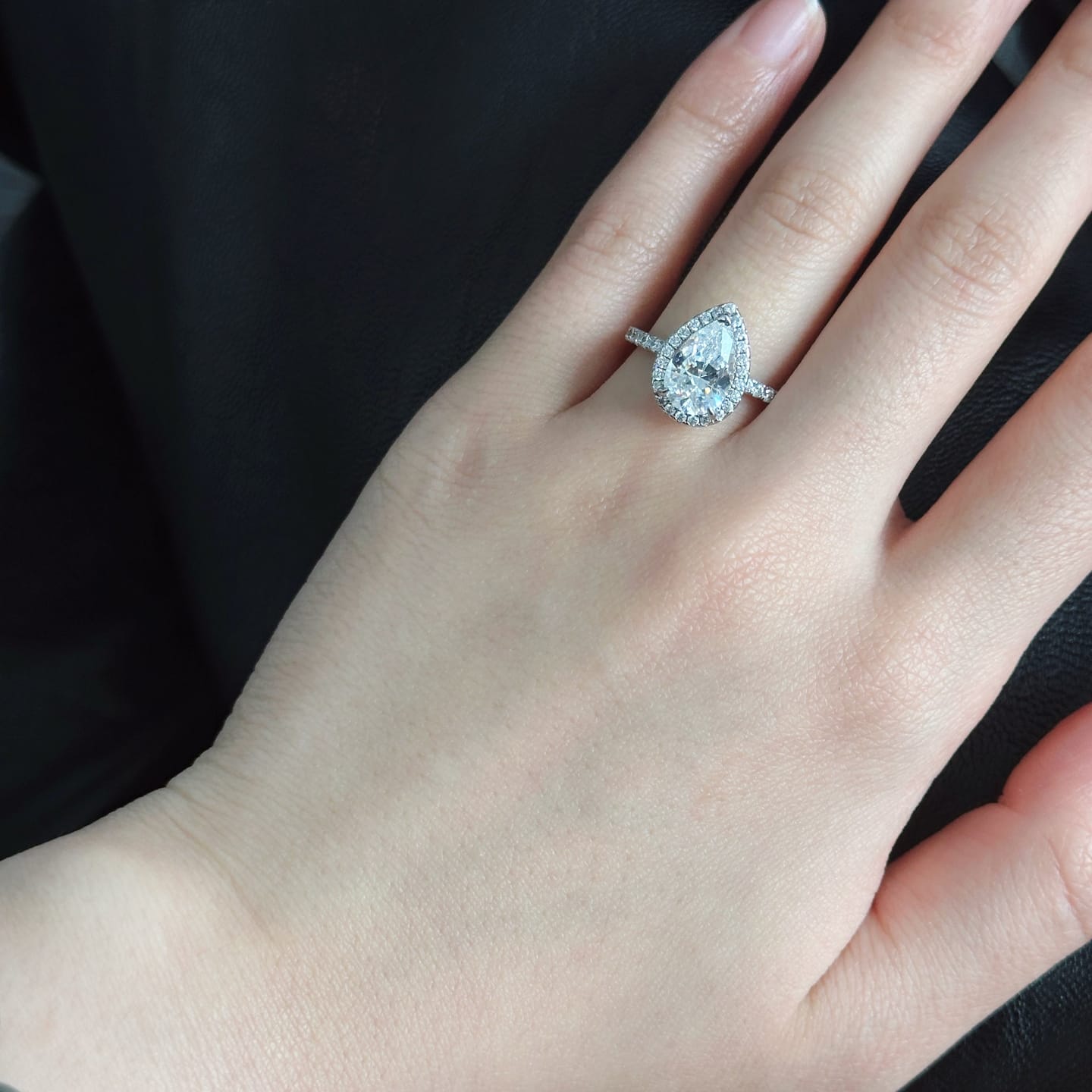 Customer photo review of S925 Moissanite 2.5 Carat Halo Pear Cut Engagement Ring