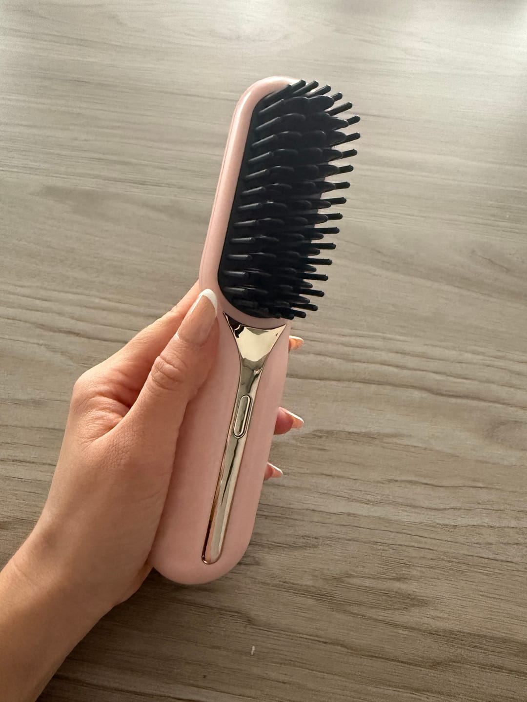 Customer photo review of LumoShine Brush® - Vielseitige Bürste für jeden Haarstyle
