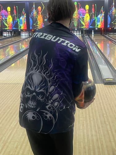 Customer photo review of Max Corner Bowling and Pins Strike Bowling Skull Smoke Pattern Multicolored Bowling jerseys Custom Name And Team 3D Polo Shirt