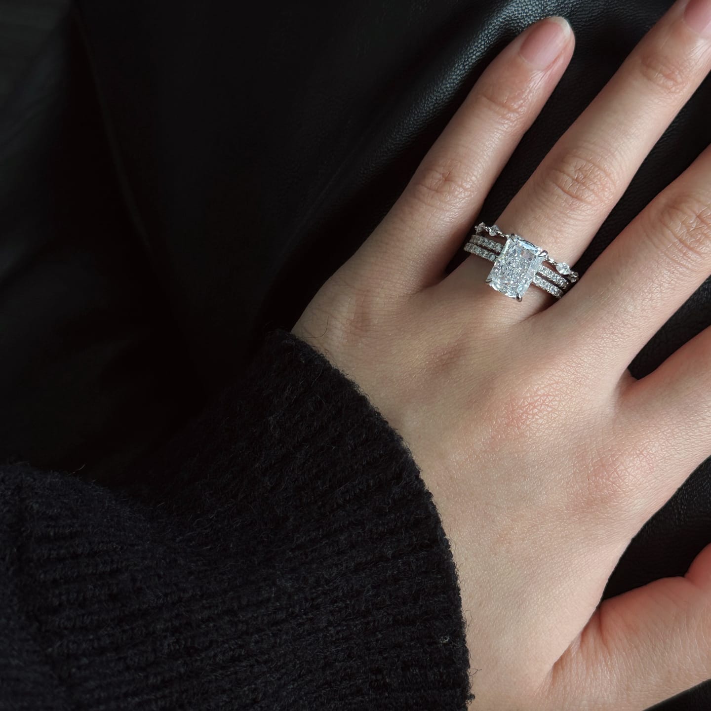 Customer photo review of S925 3.5Ct Radiant Cut 3PC Wedding Ring Set Stackable Rings For Everyday Wear