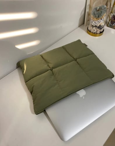 Customer photo review of CushPro - gepolsterte Schutztasche für Tablets und Laptops