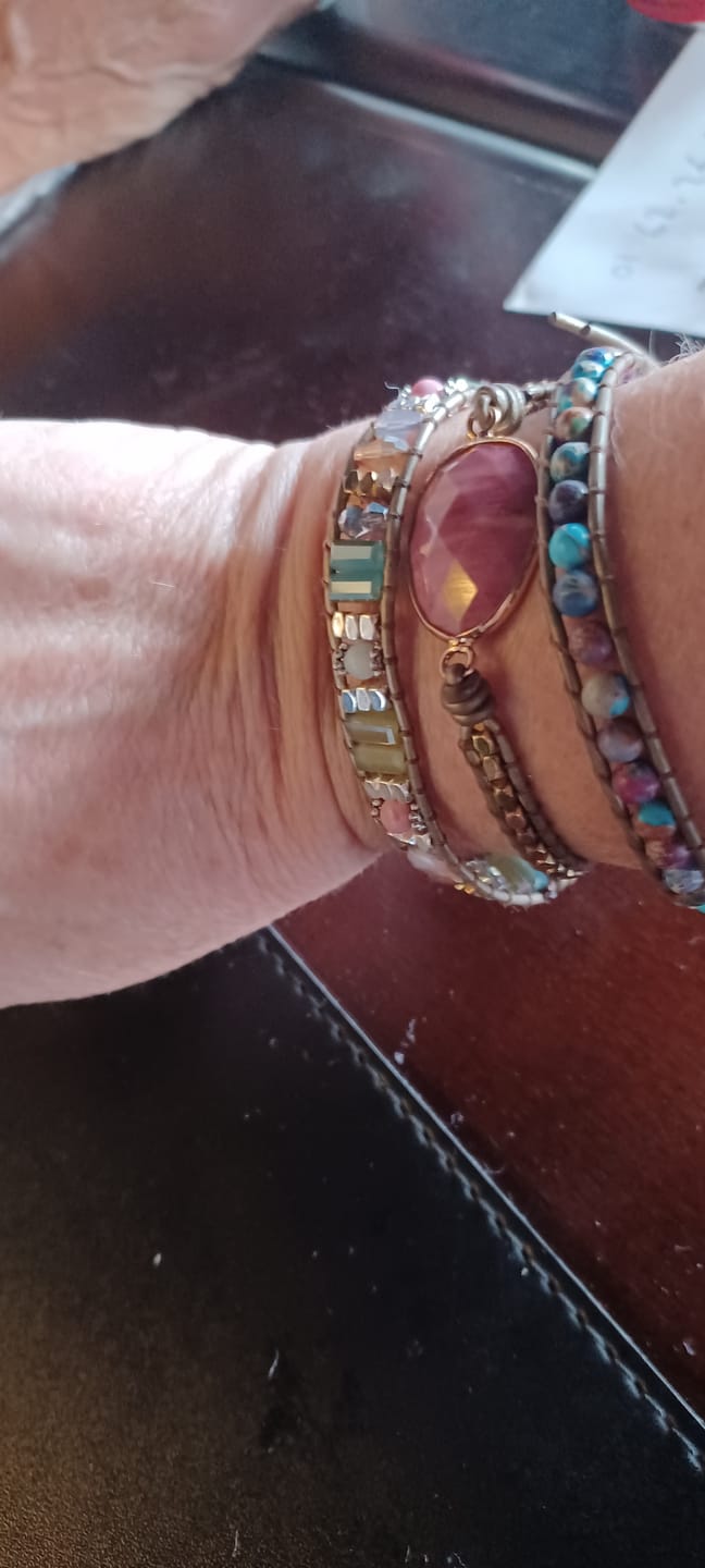 Customer photo review of Bracelet Wrap "Guérison du Coeur" en Rhodochrosite