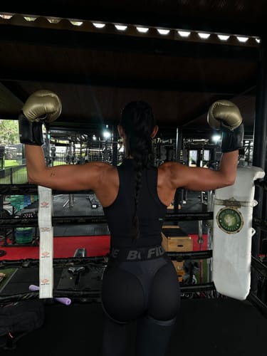 Customer photo review of Leggings Extra Sex Push-Up Black Skin