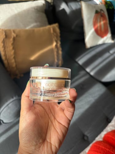 Customer photo review of Anti-Aging Cream Moisturizer with Red Algae