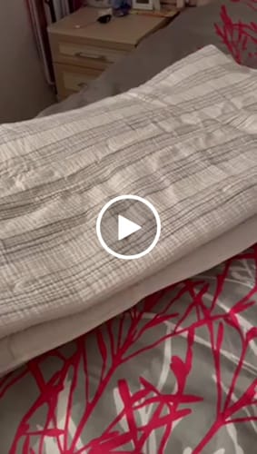 Customer video review of Striped Comfy Müslin Yorgan Beyaz - Gri