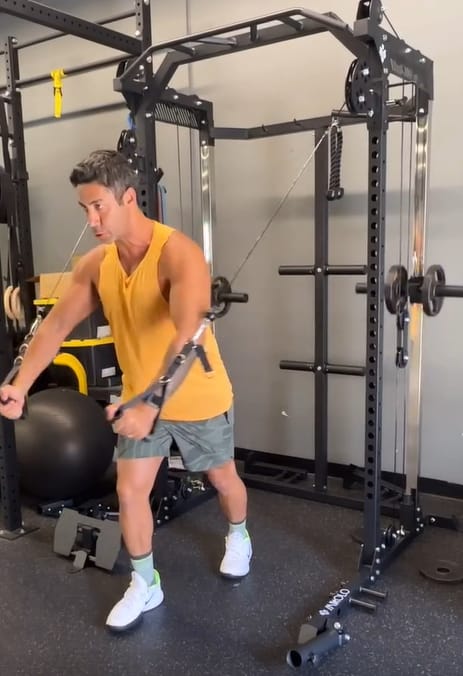 Customer photo review of HR05 Half Rack Functional Trainer