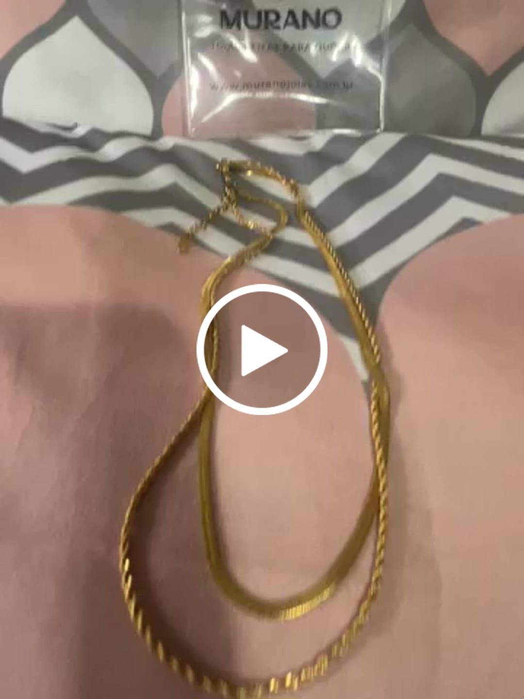 Customer video review of Mix Colar Melina Banhado em Ouro 18k